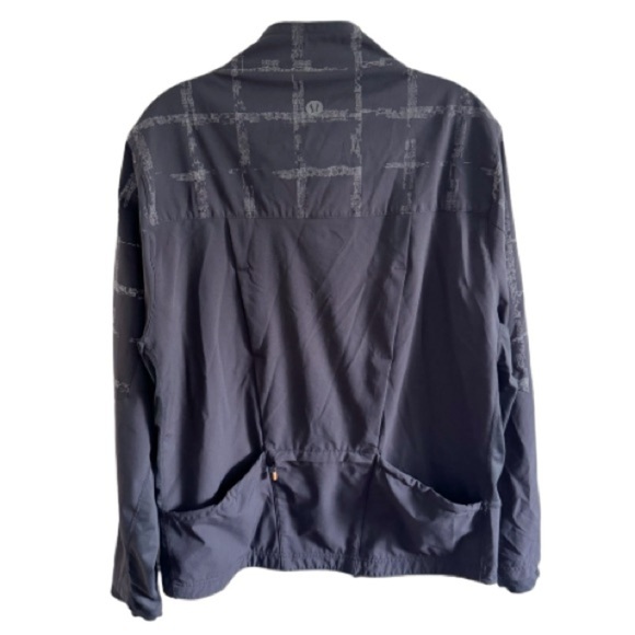Rare Lululemon Cycling Jacket Black Zip Closure Reflective Pockets Compass Med - Picture 2 of 13